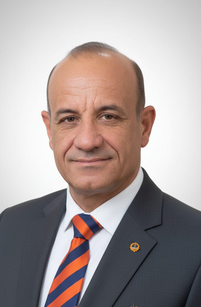 الاستاذ المساعد الدكتور سعد محمود رؤوف